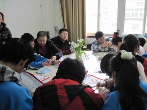 剪纸与串手链